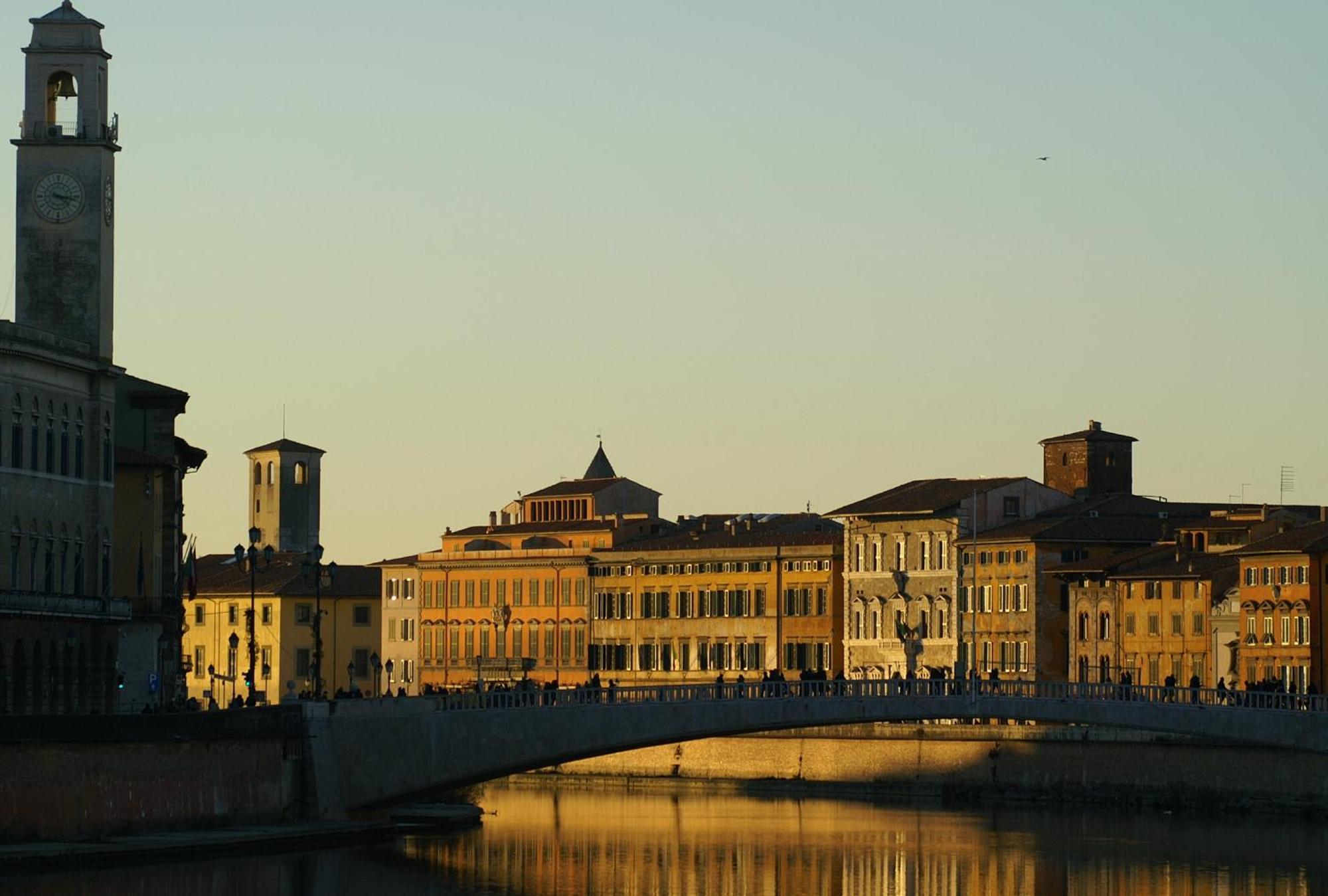 Geoglobe Apartment Pisa Bagian luar foto
